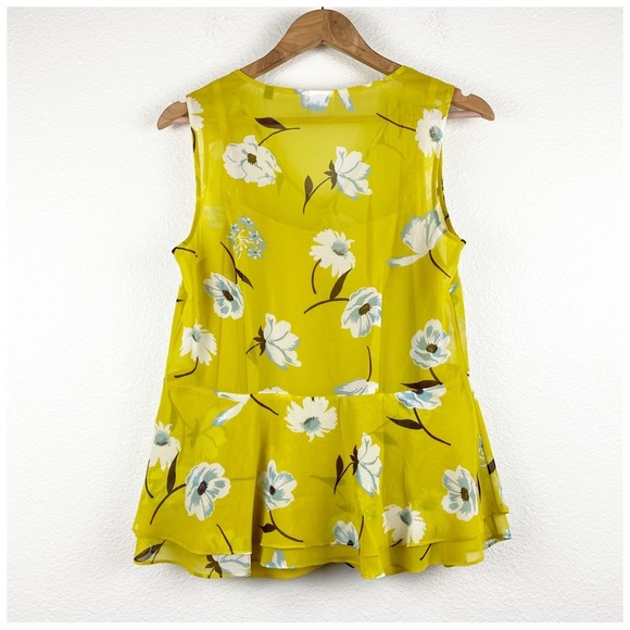 Cabi Dazzle Floral Tank Size Small - Picture 5 of 11